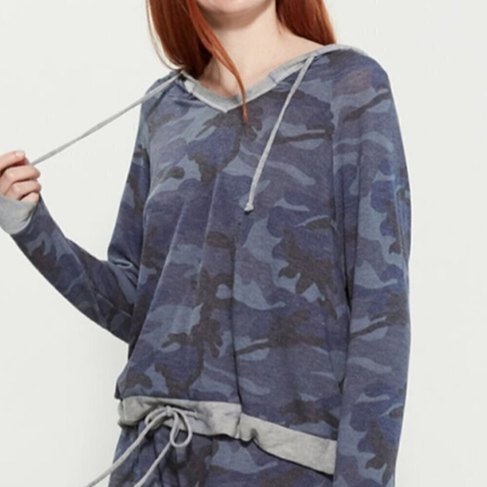 Vintage Havana Blue Camo Hoodie Size Medium